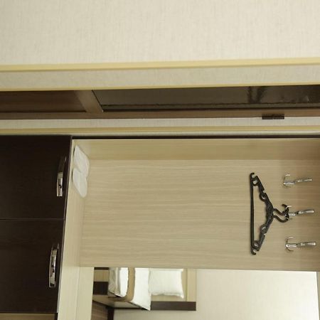Premium Hotel 777 ทาชเคนต์ ภายนอก รูปภาพ